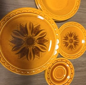 Homer Laughlin Golden Harvest